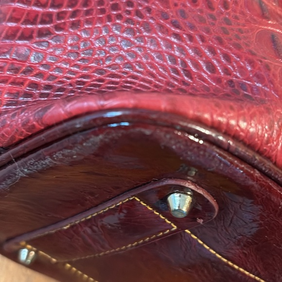 Marc Chantal Shoulder bag red croc pattern leather/Burg. Patent accents goldtone - Picture 11 of 17